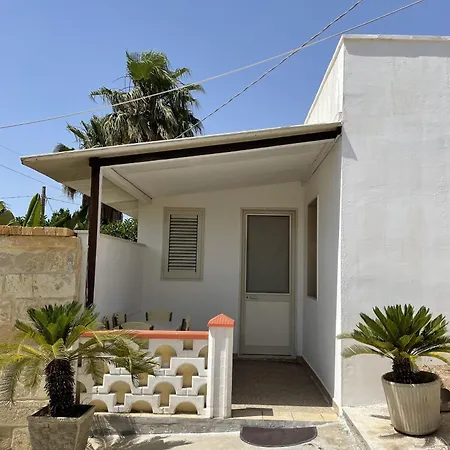 Tony - Baia Only Teenagers * Gallipoli